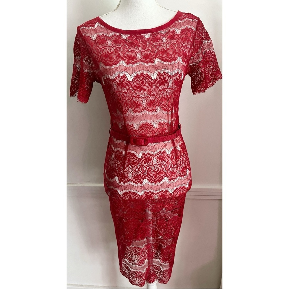 Body Frock • Elegant Red Lace Dress Unlined - Picture 4 of 8
